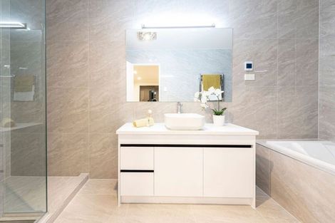 Photo of property in 30 Ballindrait Drive, Flat Bush, Auckland, 2019