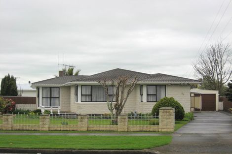 Photo of property in 86 Queen Street West, Levin, 5510