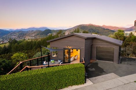 Photo of property in 319 Princes Drive, Britannia Heights, Nelson, 7010