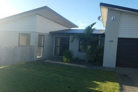 Photo of property in 63 Pyle Road West, One Tree Point, 0118