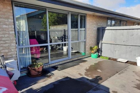 Photo of property in 10 North Avon Road, Richmond, Christchurch, 8013