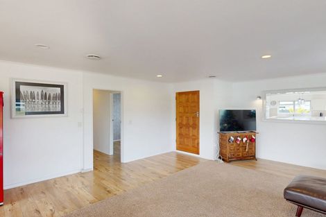 Photo of property in 21 Meadowbrook Drive, Cloverlea, Palmerston North, 4412