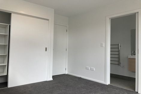 Photo of property in 2/27 Price Crescent, Mount Wellington, Auckland, 1060