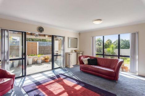Photo of property in 87 Milne Drive, Paraparaumu, 5032