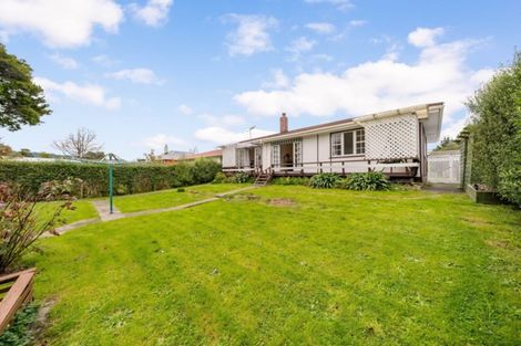 Photo of property in 15 Holdsworth Avenue, Trentham, Upper Hutt, 5018