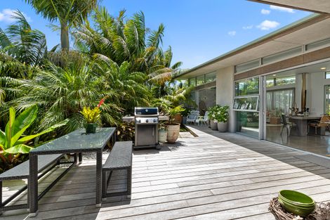 Photo of property in 5 Harbour View Road, Point Wells, Warkworth, 0986