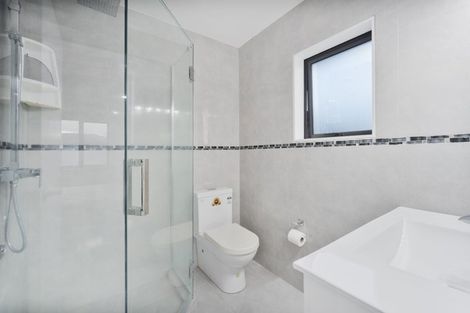 Photo of property in 22 Millcroft Lane, Ranui, Auckland, 0612