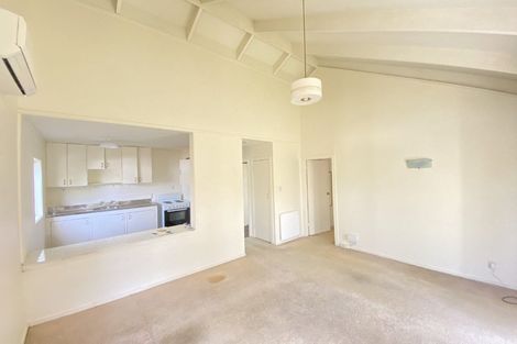 Photo of property in 2/25a Balmain Road, Birkenhead, Auckland, 0626