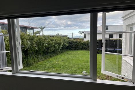 Photo of property in 274 Lake Road, Hauraki, Auckland, 0622