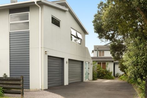 Photo of property in 131 Karewa Parade, Papamoa Beach, Papamoa, 3118