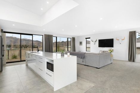 Photo of property in 5 Monaco Drive, Cromwell, 9384