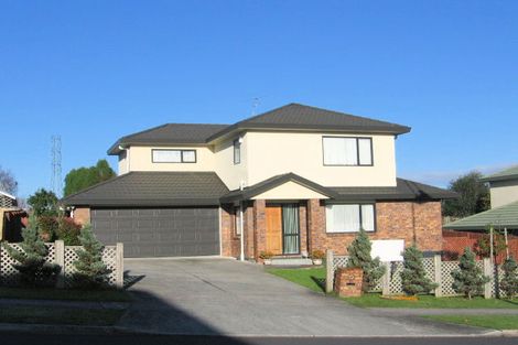 Photo of property in 71 De Havilland Drive, Goodwood Heights, Auckland, 2105