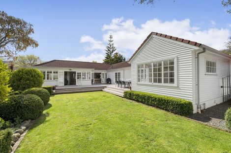 Photo of property in 340 Fergusson Drive, Heretaunga, Upper Hutt, 5018