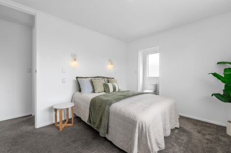 Photo of property in 3/56 Flanshaw Road, Te Atatu South, Auckland, 0610