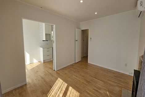 Photo of property in 5 Mcphail Street, Birkdale, Auckland, 0626