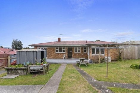 Photo of property in 13 Gordon Road, Western Heights, Rotorua, 3015
