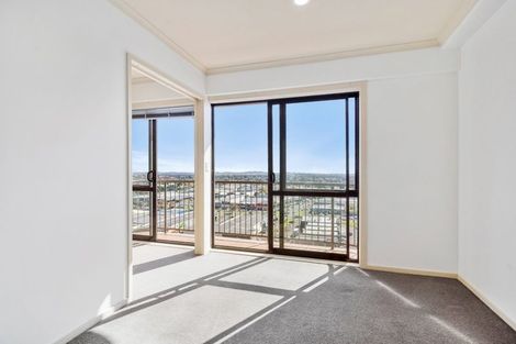 Photo of property in The Rennaissance, 14e/18 Ronwood Avenue, Manukau, Auckland, 2104