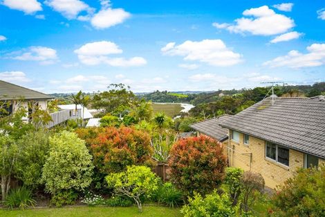 Photo of property in 74 Rivervale Grove, Stanmore Bay, Whangaparaoa, 0932