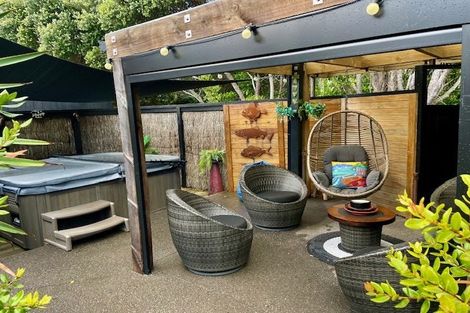 Photo of property in 112 Marram Place, Matarangi, Whitianga, 3592