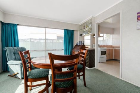 Photo of property in 13a East Street, Papakura, 2110