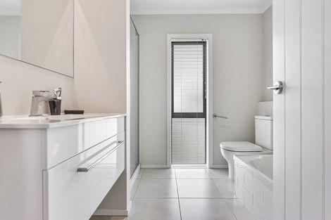 Photo of property in 9 Rebekah Crescent, Flagstaff, Hamilton, 3210