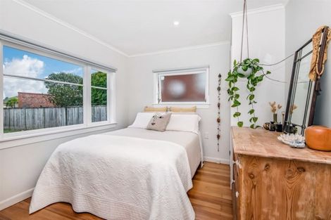 Photo of property in 1/10 Coronation Street, Belmont, Auckland, 0622