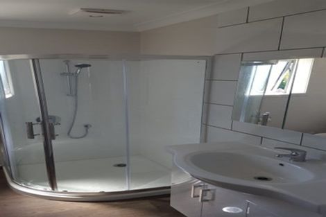 Photo of property in 5 Chancellor Way, Crofton Downs, Wellington, 6035