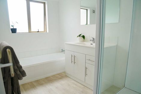 Photo of property in 80 Brockworth Place, Riccarton, Christchurch, 8011