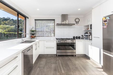 Photo of property in 14 Loris Place, Karoro, Greymouth, 7805