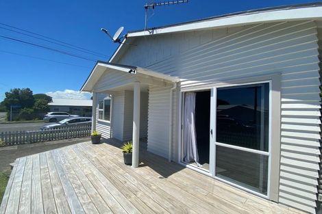 Photo of property in 162 Lemon Street, Strandon, New Plymouth, 4312