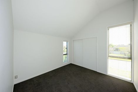 Photo of property in 3 Bottle Lake Drive, Parklands, Christchurch, 8083