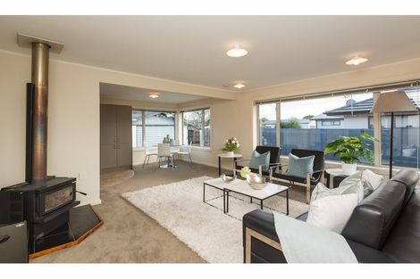 Photo of property in 410 Breezes Road, Aranui, Christchurch, 8061