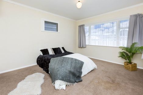 Photo of property in 1022 Fergusson Drive, Clouston Park, Upper Hutt, 5018