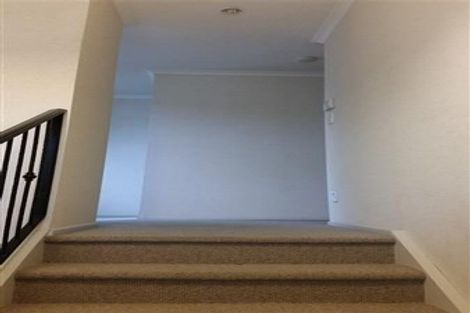 Photo of property in 404 Chapel Road, Flat Bush, Auckland, 2016