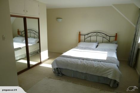 Photo of property in 2/76 Hinau Street, Riccarton, Christchurch, 8041