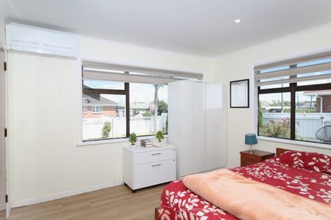 Photo of property in 46a Ranfurly Road, Papatoetoe, Auckland, 2104