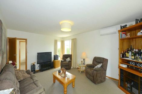 Photo of property in 12 Longmuir Street, Ilam, Christchurch, 8041