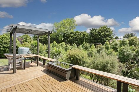 Photo of property in 6 Rees Way, Tuakau, 2121