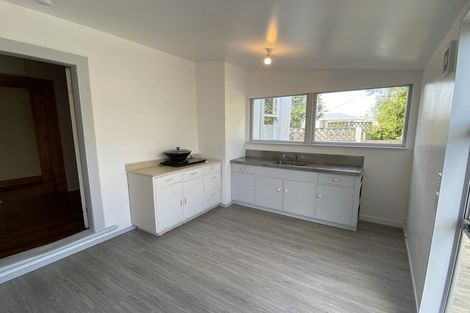 Photo of property in 131 Weraroa Road, Levin, 5510