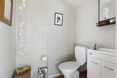 Photo of property in 106 Lorraine Place, Whangamata, 3620