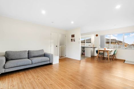 Photo of property in 7a Nerissa Place, Randwick Park, Auckland, 2105