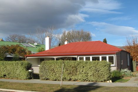 Photo of property in 16 Donegal Street, Cromwell, 9310