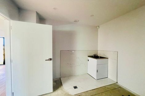 Photo of property in 70 Kauri Heart Avenue, Takanini, 2112