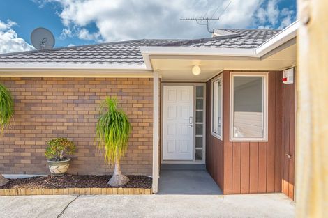 Photo of property in 1/16 Fieldstone Court, Northpark, Auckland, 2013