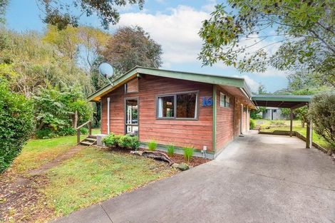 Photo of property in 16 Lupin Road, Otaki, 5512