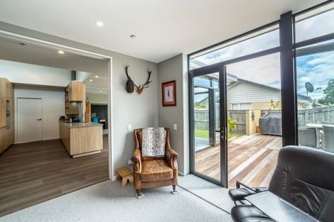 Photo of property in 31 Tarata Grove, Lansdowne, Masterton, 5810