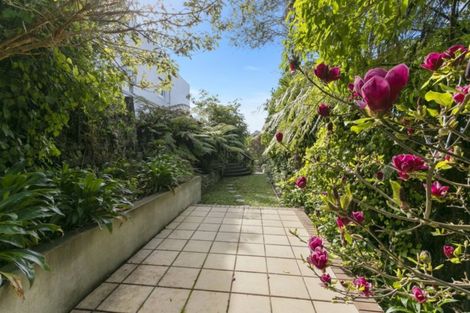 Photo of property in 132 Miromiro Road, Normandale, Lower Hutt, 5010