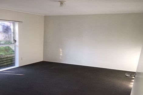 Photo of property in 2/21 Calluna Crescent, Totara Heights, Auckland, 2105