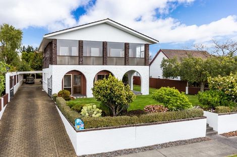 Photo of property in 16 Kempton Place, Richmond Heights, Taupo, 3330