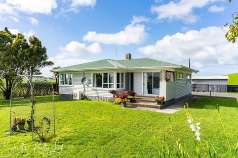 Photo of property in 69 Marohemo Road, Maungaturoto, 0583